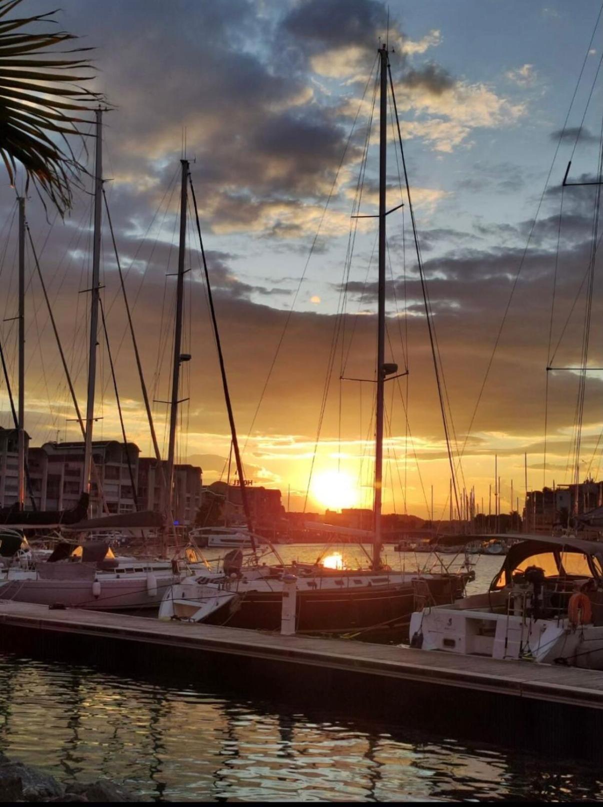 Appartement Avec Vue Sur Le Port Gruissan